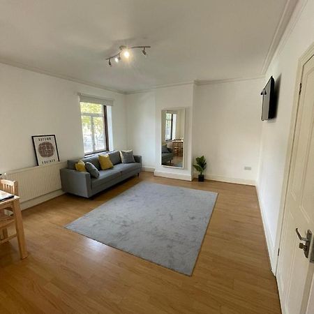 Amazing 3 Bedroom Flat Minutes From Tower Bridge London Eksteriør billede