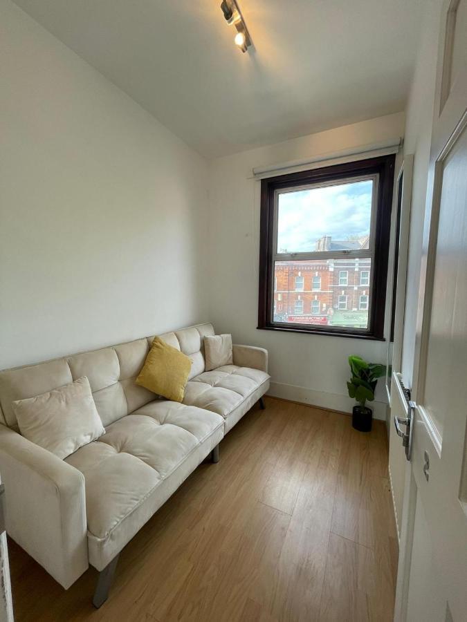 Amazing 3 Bedroom Flat Minutes From Tower Bridge London Eksteriør billede