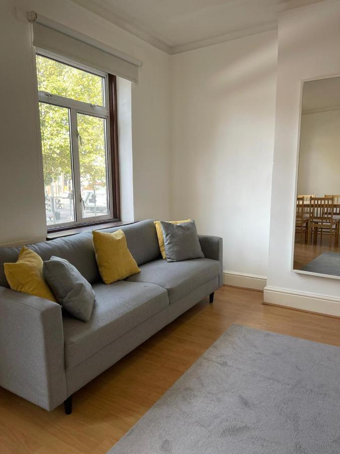 Amazing 3 Bedroom Flat Minutes From Tower Bridge London Eksteriør billede