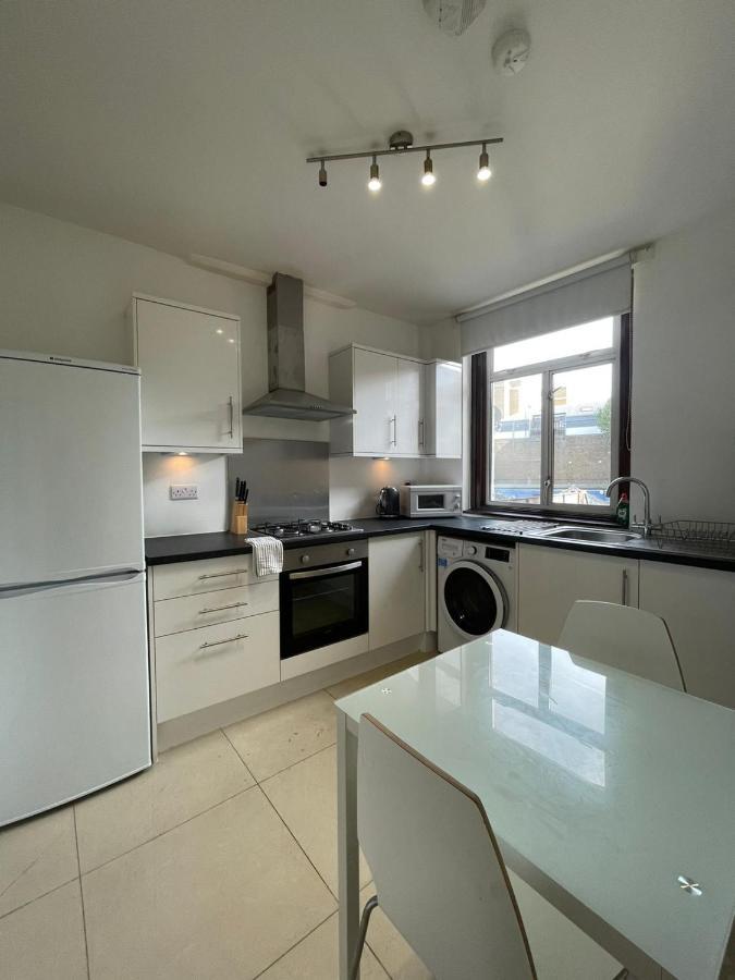 Amazing 3 Bedroom Flat Minutes From Tower Bridge London Eksteriør billede